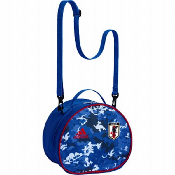 アディダス サッカー 日本代表 ユニフォームデザインのボールバッグ。■素材：ポリエステル■サイズ：横26cm×縦23cm×マチ17cm