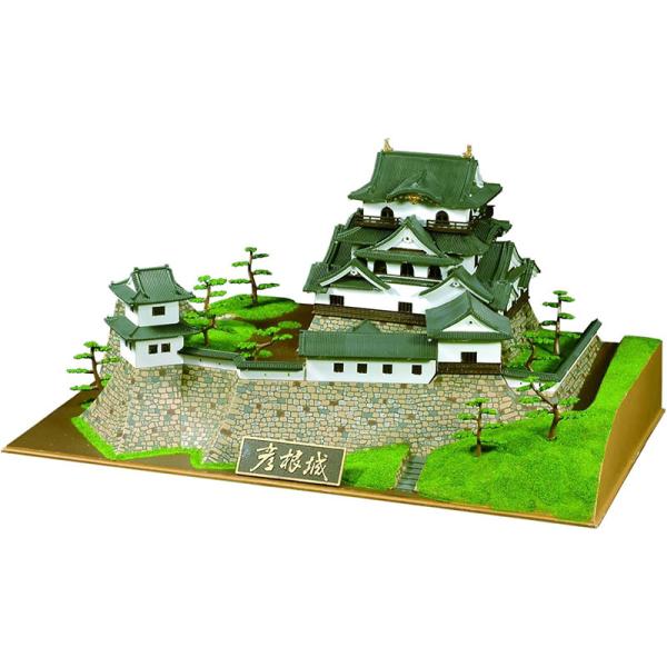 日本の名城をデラックスなキットで作りました。すべてのその情景や樹木、濠などがセットされており、シリーズの中では一番大きなサイズとなります。プラモデル用塗料で塗装すれば、より一層臨場感あふれる名城が組み立てられることでしょう。※掲載されている...