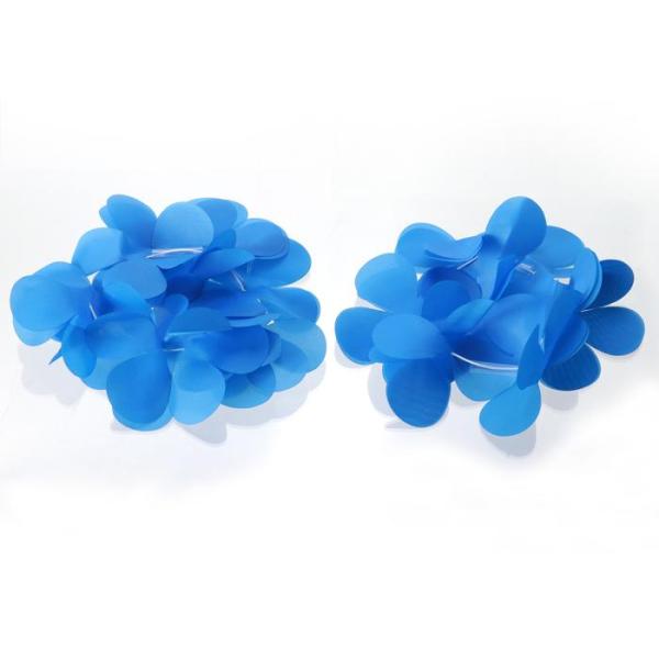 きれいで大きな花びらのうでわです。ダンスやステージの衣装のワンポイントにおすすめです。商品サイズ約φ100×65mmセット内容本体2個組