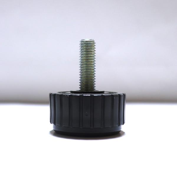 宅配便発送となります。ネジ式アジャスターサイズ： 底部直径 約 44ミリ×厚み 約 23ミリ ネジ部 約 30ミリ　　　　素人の計測です。若干の誤差はご了承ください。● 室内や船舶などキャスターを交換してご使用いただけます。※この商品は、ネ...