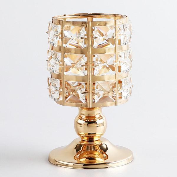 説明:金属とクリスタルで作られた.手作業でメッキされた職人技.まばゆいばかりの金色の外観.滑らかでフルカラー.滑らかなライン.さびや色あせ.長期的な光沢は.暖かく柔らかな光で特別な雰囲気を与えます.ピラーキャンドル.ロマンチックなテーブルデ...