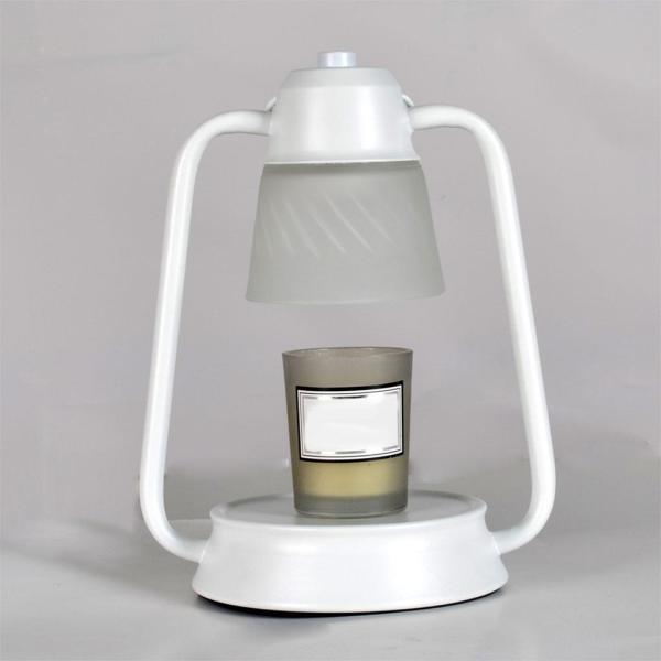 説明:高品質の金属素材でできており.耐久性があり.長期間使用できます.安全で便利なのは.光源の熱エネルギーに頼ってワックスを溶かし.煙や直火をなくし.活気に満ちたクリーンな香りを放ちます.キャンドルランプの明るさは自由に調整でき.柔らかな光...