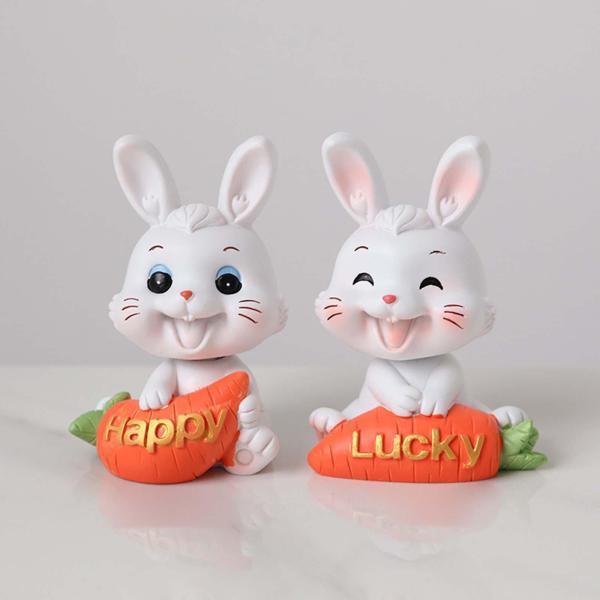 説明:デスクトップの装飾品:樹脂素材でできており.耐久性があり.長持ちします.特徴:繊細な質感とリアルな外観のキュートなバニーモデルが.芸術的な味わいを高めます.うさぎの装飾:鮮やかな色と絶妙な職人技が空間の隅々を埋め尽くしています.アプリ...