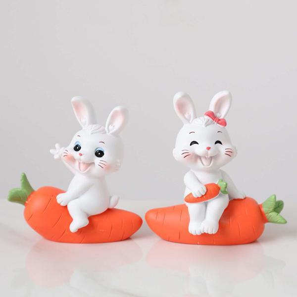 説明:デスクトップの装飾品:樹脂素材でできており.耐久性があり.長持ちします.特徴:繊細な質感とリアルな外観のキュートなバニーモデルが.芸術的な味わいを高めます.うさぎの装飾:鮮やかな色と絶妙な職人技が空間の隅々を埋め尽くしています.アプリ...