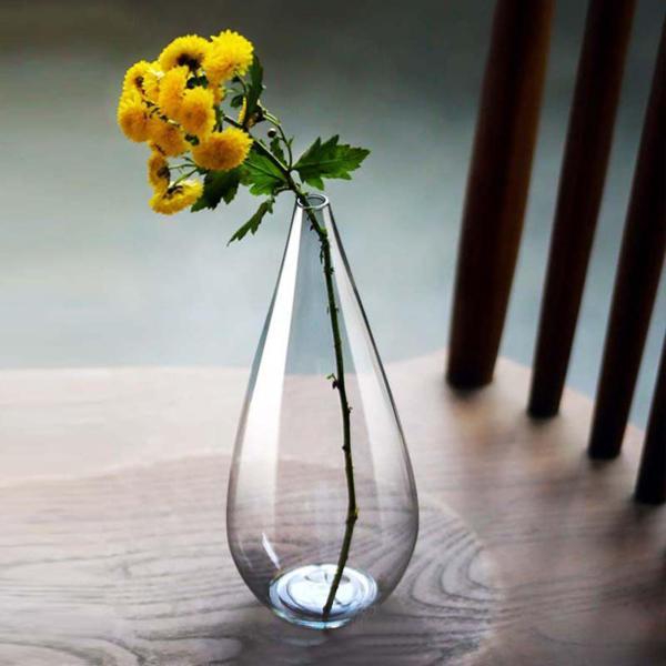 説明:美しいガラスの花瓶: 透明なボトル本体.丸くて滑らかなライン.シンプルでファッショナブル.モダンな家の装飾に最適です.高品質の素材: フラワーアレンジメントのクリアコンテナは高級素材のガラス製で.耐久性があり.軽量で長持ちします.優れ...