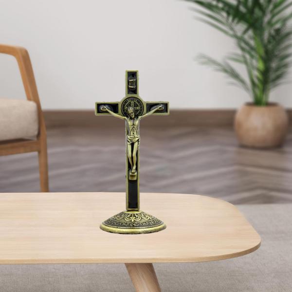 説明:[素材]:高品質のジン合金素材を使用しており.変形や破損しにくく.長期間の使用に対応できます.どんなテーブルや机の上に立っても見栄えがします.[デザイン]: 当社の宗教的な十字架には十字架とキリスト像があり.取り外し可能なベースでデス...