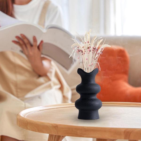 説明:[シンプルなセラミック花瓶]:モダンなセラミック花瓶は.シンプルでモダンなスタイリッシュで明るい色を持ち.あなたの生活に美しいアートを加えます.[ユニークで細心の注意]:フラワーアレンジメント花瓶は細身に適しており.長い枝やドライフラ...