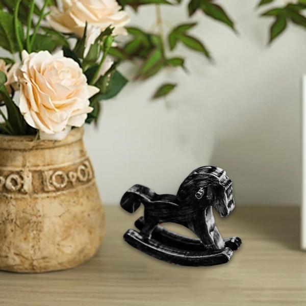 説明: [デザイン]クリエイティブなロッキングホースの形をしたモダンなミニマリストデザインは.どんな空間にもスタイリッシュな雰囲気を添えます. [素材]耐久性と自然な外観のために木材で作られた木製のロッキングホースデコレーション. [コンパ...