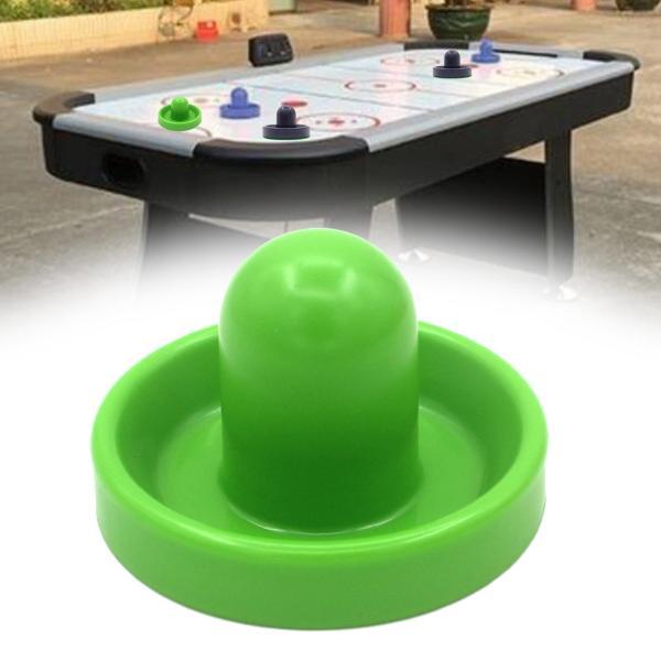 説明:エアホッケープッシャーは高品質のABSでできており.耐久性があり.環境に優しいです.緑のフェルトの底は非常に厚いので.テーブルの上面を保護しながら.すばやく簡単に滑ることができます.プッシャーのサイズは約3.78x2.36インチで.ほ...