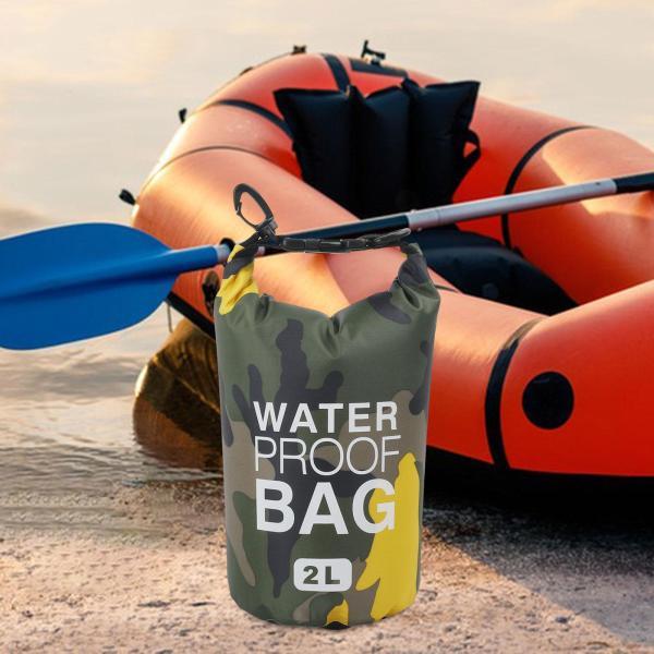 説明:[プレミアムで信頼できる]:ドライバッグはポリエステルとPVC素材で作られており.防水性.耐摩耗性.耐久性があり.長期間使用できます.[防水シール]: 防水ロールトップとシールにより.防水ポーチは持ち物を乾いた状態に保ち.水による損傷...