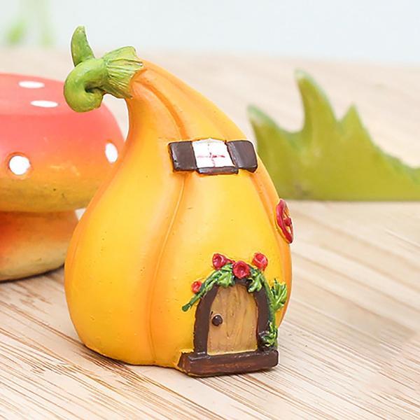 説明:家の外観をシミュレートし.表面に局所的な自然のテクスチャ効果を加えて.生命に近づけ.全体的な感触を非常にリアルにします.きのこの城の扉や窓の細部がリアルに描かれ.構造や風合いがはっきりと見えます.家の造園は画家によって層ごとに着色され...