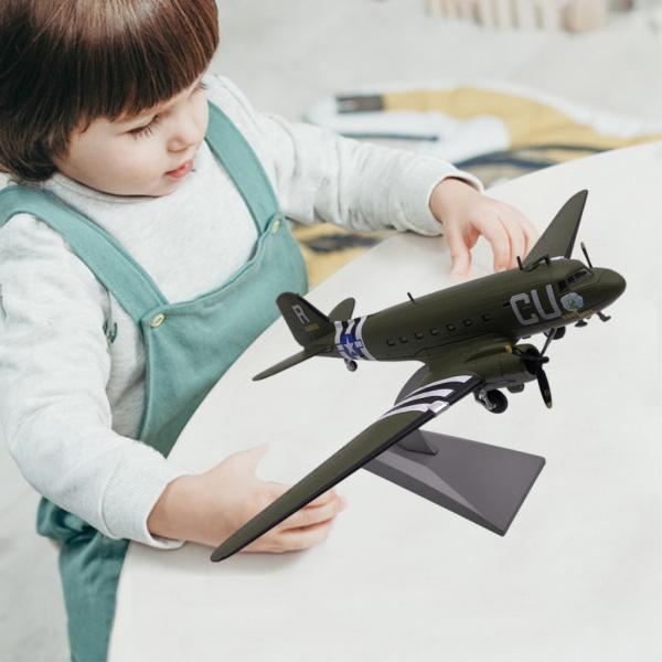 1/100スケール第二次世界大戦C47輸送戦闘機キット（ディス付き