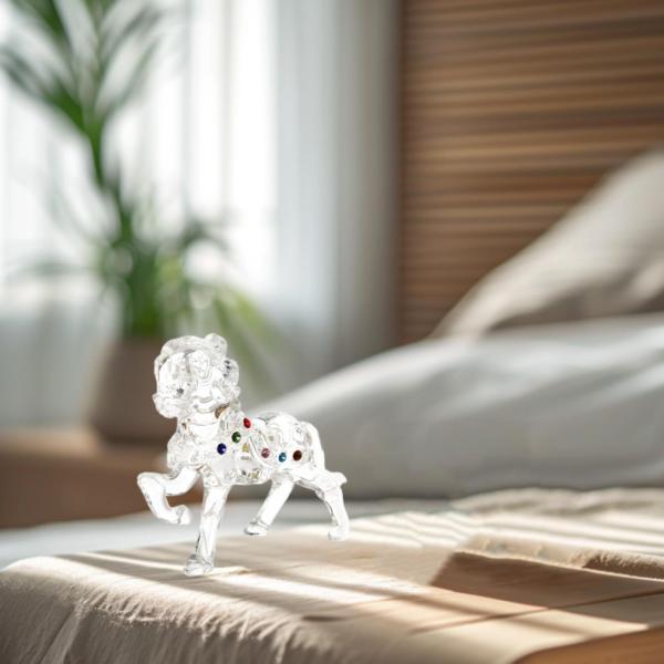 説明:[装飾]: この馬の置物は.テーブルトップ用のシンプルなリビングルームの装飾です. [素材]: 立っている馬の置物はガラス製で.長く使用でき.丈夫です. [手作りの職人技]この動物の置物は.細部にまでこだわり.本物そっくりでリアルな外...