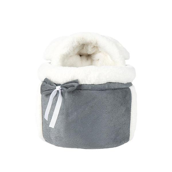 説明:[柔らかくて暖かい]: ぬいぐるみと綿で作られたこのペット用バックパックは.手触りが柔らかく.保温性が高く.ペットの快適さを保証します. [持ち運びに便利な引き紐デザイン]: バックパックは引き紐デザインを採用しており.持ち運びが簡単...