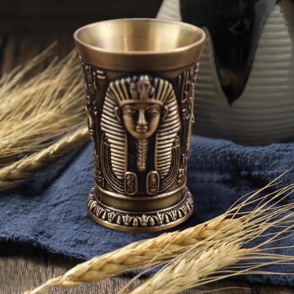 説明:この絶妙なワイングラスは古代エジプト風で.飲みながら歴史を感じさせます.目を引くデザインと最高品質は何年も続き.優雅で素晴らしい飲酒体験を提供します.頑丈なベース.頑丈なベース.完璧なバランス.持ちやすく.転倒したりこぼれたりしない....