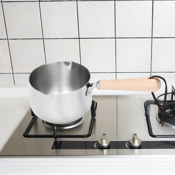 仕様:素材: ステンレス鋼サイズチャート:木製ハンドル S: 5.1cmx18.5cm/2.01inchx7.28inch木製ハンドル L: 5.9cmx19.5cm/2.32インチx7.68インチ.木製ハンドル: 6.6cmx18.5cm...