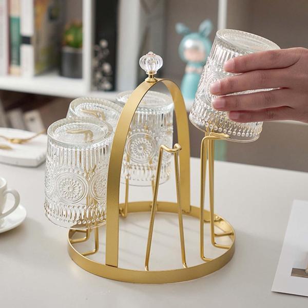 説明:丈夫で丈夫: カップホルダーは高品質の鉄素材で作られており.長持ちし.丸くて滑らかです.ラウンド安定ベース: カウンタートップやテーブルスペースを最大限に活用し.マグやワイングラスなどのガラス製品をコンパクトで整理された状態で保管でき...