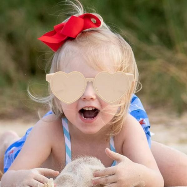 仕様:フレーム素材:PCレンズ素材:AC全幅:約129mm/5.08インチレンズ幅:約45mm/1.77インチレンズの高さ:約36mm / 1.42inchブリッジ幅:約11mm / 0.43inch脚の長さ:130mm/5.12インチ非分...