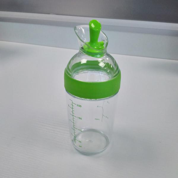 リトルサラダドレッシングシェーカーカップ容器乳化剤ボトル多機能手動ソースミキサー簡単な注ぐキッチンガジェット