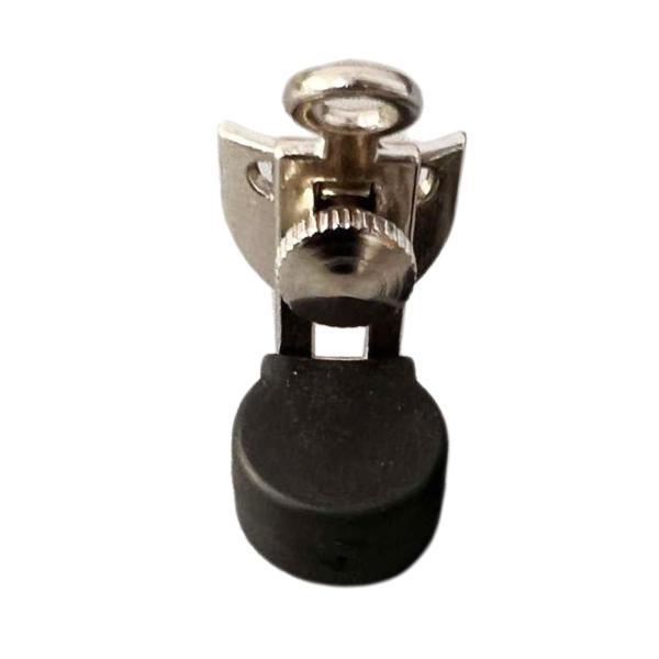 説明:利点: クラリネット オーボエの親指クッションは.追加の親指レストを提供し.楽器と手を保護します.丈夫で長持ち:プロの技術で製造され.製品の高品質を保証し.長期間使用できます.特徴: オーボエ&amp;クラリネットの親指レストは.長時...