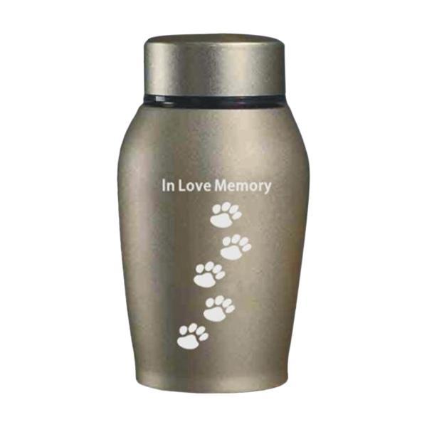 説明:ペットの骨壷: 記念の骨壷を使用して.ペットを記念し.思い出を保持して.ペットに平和でエレガントな休息場所を与えます.素材: ステンレススチール製で.丈夫で持ち運びが簡単で.ペットを永遠に心に留めます.ペットのお土産ボックスのサイズ:...