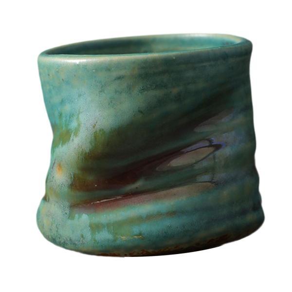 説明:[クリエイティブな形状]: セラミックコーヒーカップは.伝統的なコーヒーカップの規則的な形状を破り.創造的な手で練った形状を採用し.自然で不規則な芸術的な美しさを表現しています. [高級素材]: ティーカップはストーンウェア製で.シン...