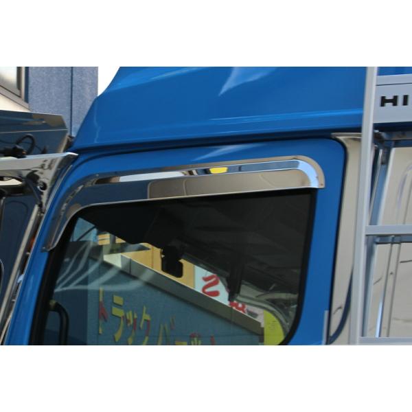 stn-art-g-1_h4-14-door-bizar-uro