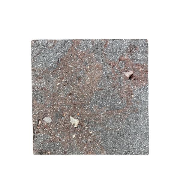 富士山の溶岩石が入手できなくなりとても残念でしたが軽井沢より溶岩石が手に入りましたので自社工場にて制作しました。極上焼肉プレート溶岩石　気泡あり（石材調理器具）熱伝導がちょうどいい、厳選こだわりの１８ｍｍの厚みワンランク上の肉焼き技術お肉だ...