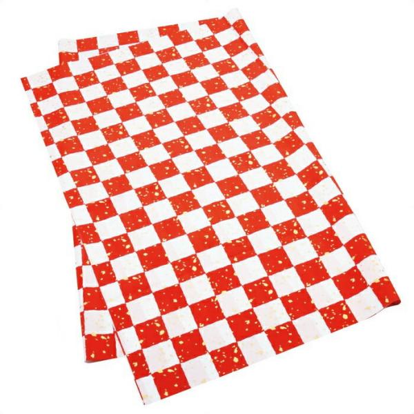 金箔風のあしらいが華やかな市松柄。30cm幅と90cm幅の2サイズあります。●サイズ／90cm幅×2m 厚み：約0.03mm●素材／ポリエステル●その他仕様／片面