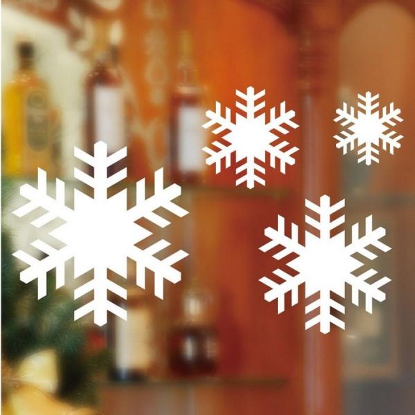 雪の結晶の型紙です。ガラス面に型を当ててスノースプレーを吹き付けるだけで、簡単にクリスマスを演出できます。●サイズ／台紙：33×49cm●素材／紙