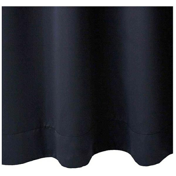 安心！中央のマグネットでカーテンをしっかり閉じられます。2枚のカーテン下部にはウエイト、中央部にマグネットを内蔵しているので、カーテンが閉じやすく安心して試着することができます。【サイズ】W140×H170cm【素材】ポリエステル100％【...