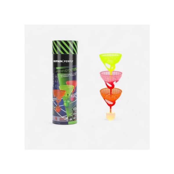 【コメント】屋外バドミントンユーザー向けに設計されており、防風性と暗闇での視認性を兼ね備えているため、昼夜を問わず練習できます。■空気力学空気力学的なスカートと6.8gの重量により、屋外で風に流されません。■LED照明LED照明は3色のオプ...