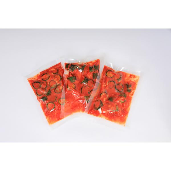 焼肉冷麺ヤマト自慢の手造りの胡瓜キムチです。辛さだけではなく、旨味・甘みも感じられます！