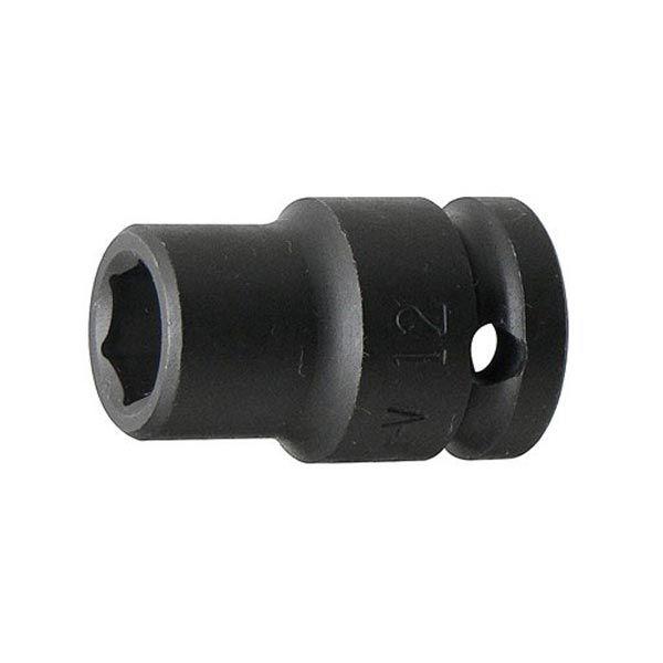 素材には優れた強度・耐衝撃性を持つクロームバナジウム鋼を使用したインパクトソケットです。[差込角] 1/2"(12.7mm)[サイズ] 12mm[全長] 40mm[重量] 95g[ポイント] 6角[材質] クロームバナジウム鋼[仕上げ] 黒仕上げ