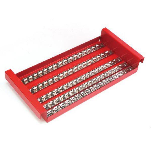 ソケットレンチの収納・整頓に便利な、ソケットトレーラックです。トレイの左右は取っ手になっていて、持ち運びしやすくなっています。[サイズ/WHD] 415×58×200(mm)[収納ソケット差込角] 1/4"、3/8"、1/2"[クリップ数]...