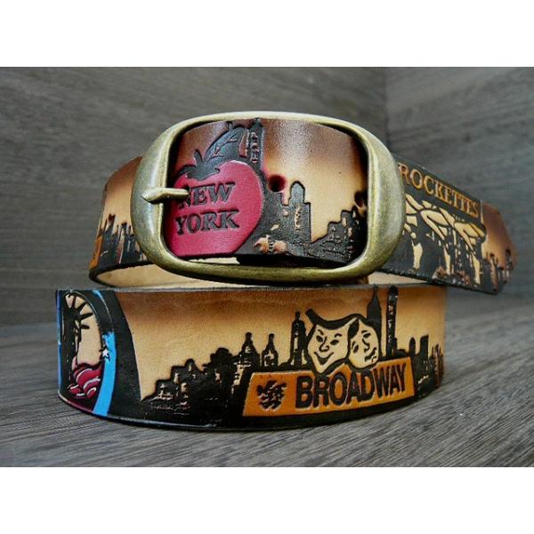 【BRACKNEY LEATHER WORKS】ブラックニーレザーワークス　アメリカ製型押 レザーベルトBELT　ニューヨーク柄　ブラウン NO,24　5307 11729　20777　23042