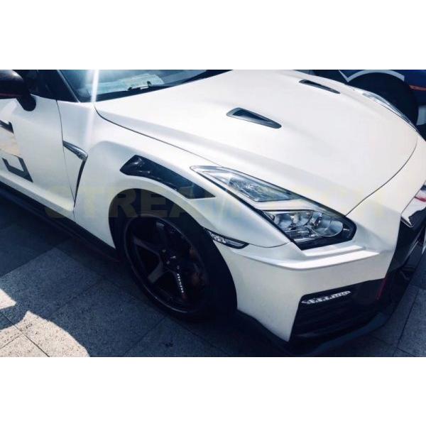 NISSAN 日産 R35 GT-R用 2020 NISMOタイプ ダクト入り カーボン 