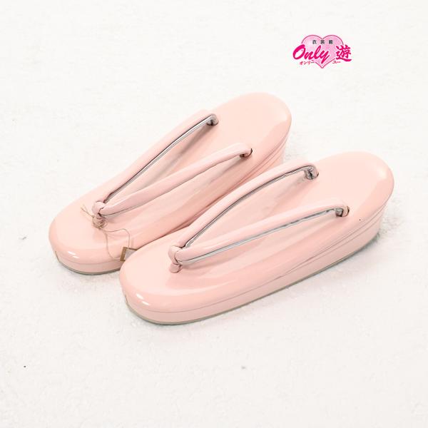 [Release date: March 5, 2024]和装履物/レディース/草履/LサイズWebページにつき多少の色の違いがございます。あらかじめご了承ください。