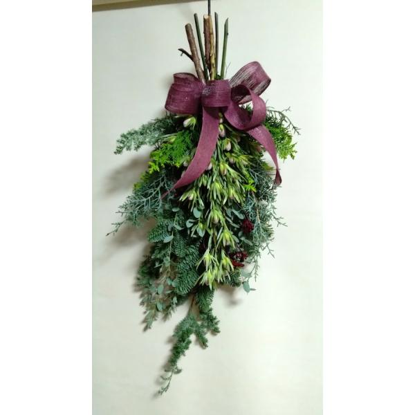 クリスマススワッグ クリスマスリース 生花 壁掛け ドア飾り 裏白モミ