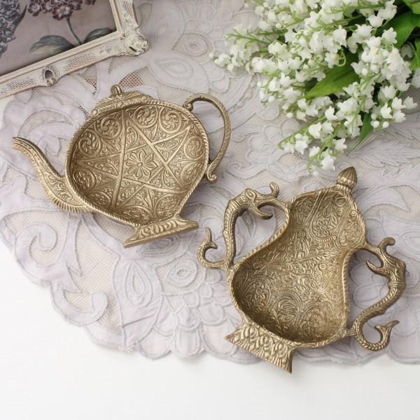 木彫り　民芸品　アンティーク　トレイ　小物入れ 真鍮 小物トレー 小物入れ アクセサリートレー 金属製 ポット