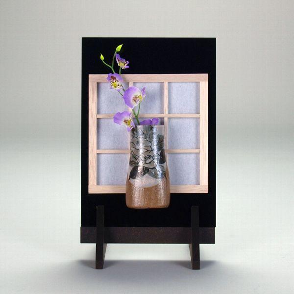 日本の伝統工芸品【九谷焼】　障子掛立 (掛立台付)　藁灰山茶花　ysn13-11