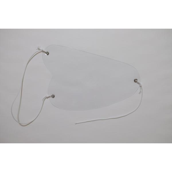 ビニール製の透明の胸当てです。サイズは大・小の２種類ございます。◆こちらの商品は６点までクリックポストにて発送可能です。クリックポストで発送可能な他の商品５点と合わせ買いも可能です。【クリックポスト発送のご注意事項】・注文画面の配送方法欄で...