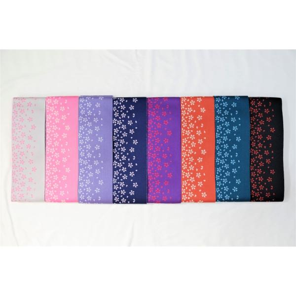 小桜柄のジャガード織が美しい、女子用の弓道帯です。【サイズ】幅：約9cm　長さ：約320cm 【素材】ポリエステル100％◆こちらの商品は６点までクリックポストにて発送可能です。クリックポストで発送可能な他の商品５点と合わせ買いも可能です。...