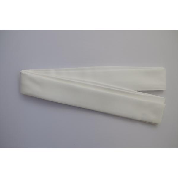 絹（シルク）でできた白色襷です。【サイズ】長さ約220cm 幅約4cm◆こちらの商品は６点までクリックポストにて発送可能です。クリックポストで発送可能な他の商品５点と合わせ買いも可能です。【クリックポスト発送のご注意事項】・注文画面の配送方...