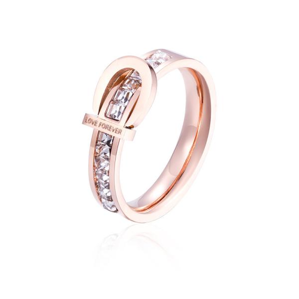 希望サイズのところに一言コメント入力お願いします。素材: サージカルステンレス 金属アレルギー肌荒れしない  絶対サビない   色落ちにくい幅　3ｍｍカラー ：ピンクゴールド