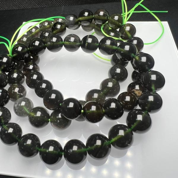 1連分　ブレスレット2本お届け天然石穴サイズ:0.8mm 【チンターマニストーン効果】・高い振動周波数・免疫系とエネルギーを強化してくれる。・目覚めさせる強力なパワーを与えてくれる。・高い浄化効果・使命に目覚めさせ、内なる導いてくれる。ブレ...