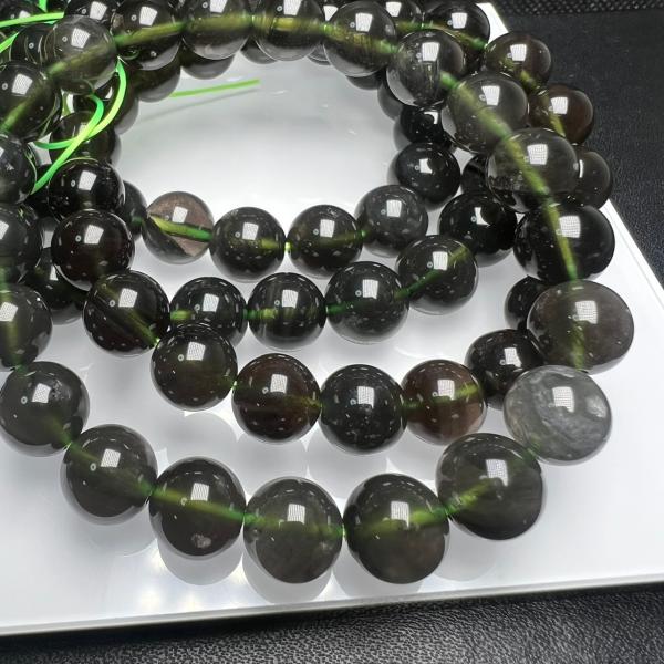 1連分　ブレスレット2本お届け天然石穴サイズ:0.8mm 【チンターマニストーン効果】・高い振動周波数・免疫系とエネルギーを強化してくれる。・目覚めさせる強力なパワーを与えてくれる。・高い浄化効果・使命に目覚めさせ、内なる導いてくれる。ブレ...