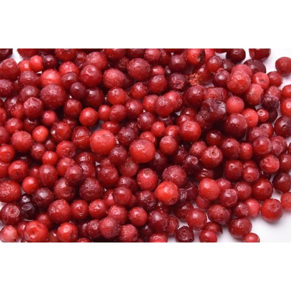 クランベリーの冷凍品です。ヴァラデのフルーツホールは、信頼の品質とノウハウを持つフランスのVALADEグループのフルーツ加工メーカーにて製造されています。