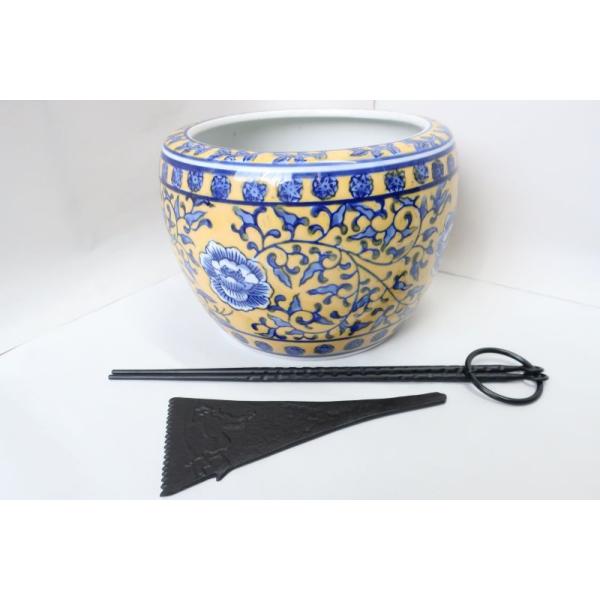 手火鉢　黄バラ柄(H15cmW20cm)と南部鉄セット