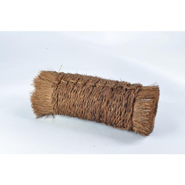 約サイズ：直径4.5ｃｍ　全長：13ｃｍ数量：1状態：新品篆刻の印面の掃除にオススメのシュロ刷毛です。歯ブラシで代用される方が多い中、歯ブラシだと毛先がカールし肝心な細部へのコンタクトが難しいですが、シュロはカールすることがありませんので、...